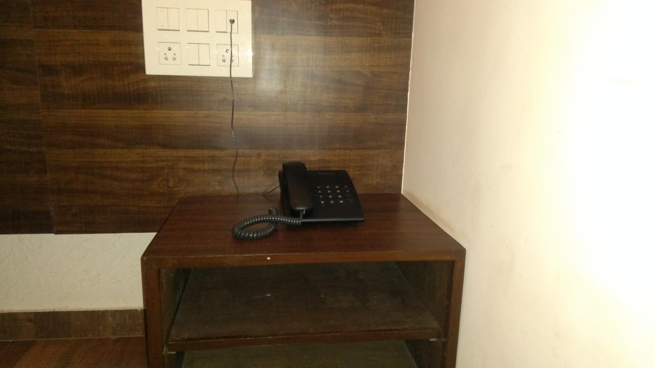 Hotel Maratha Residency Ratnāgiri Extérieur photo