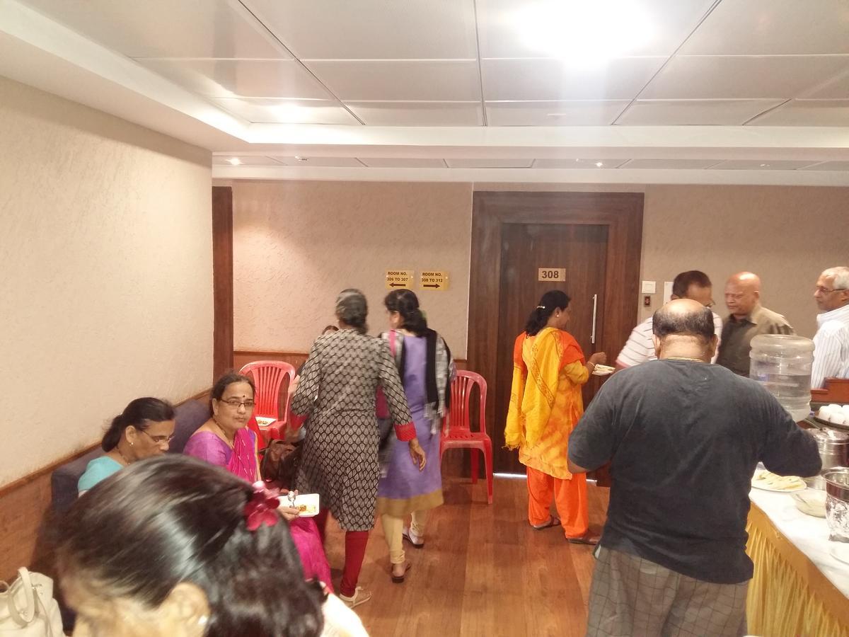 Hotel Maratha Residency Ratnāgiri Extérieur photo