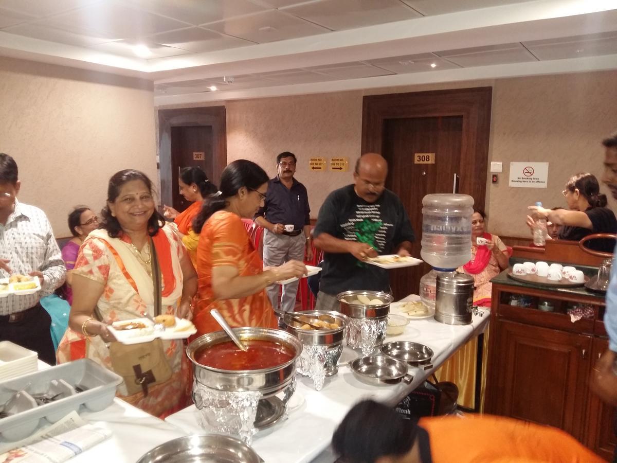 Hotel Maratha Residency Ratnāgiri Extérieur photo