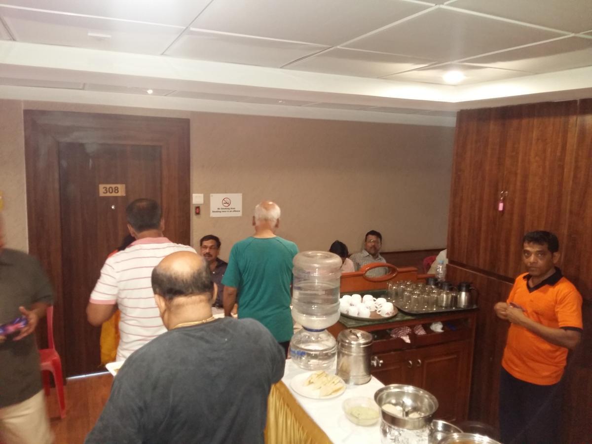 Hotel Maratha Residency Ratnāgiri Extérieur photo